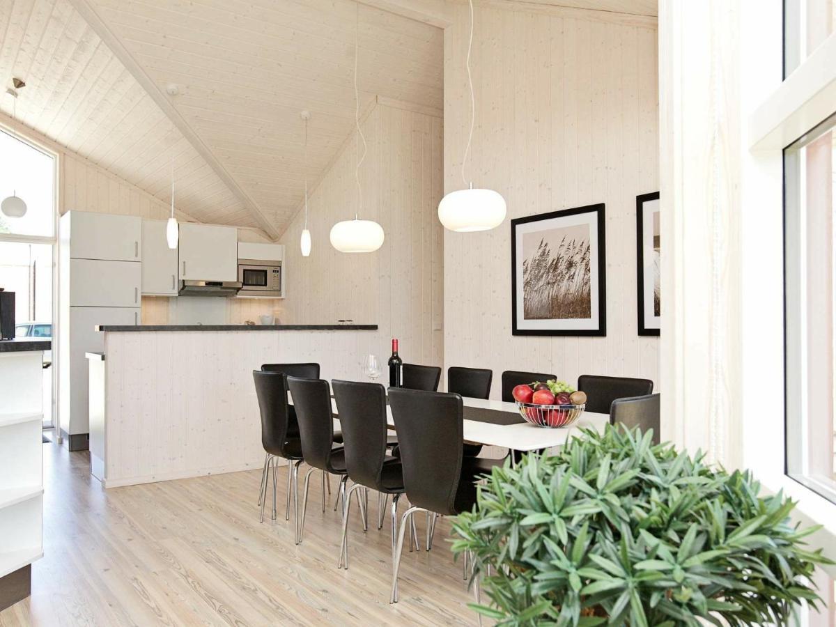 Four-Bedroom Holiday home in Großenbrode 1 Buitenkant foto